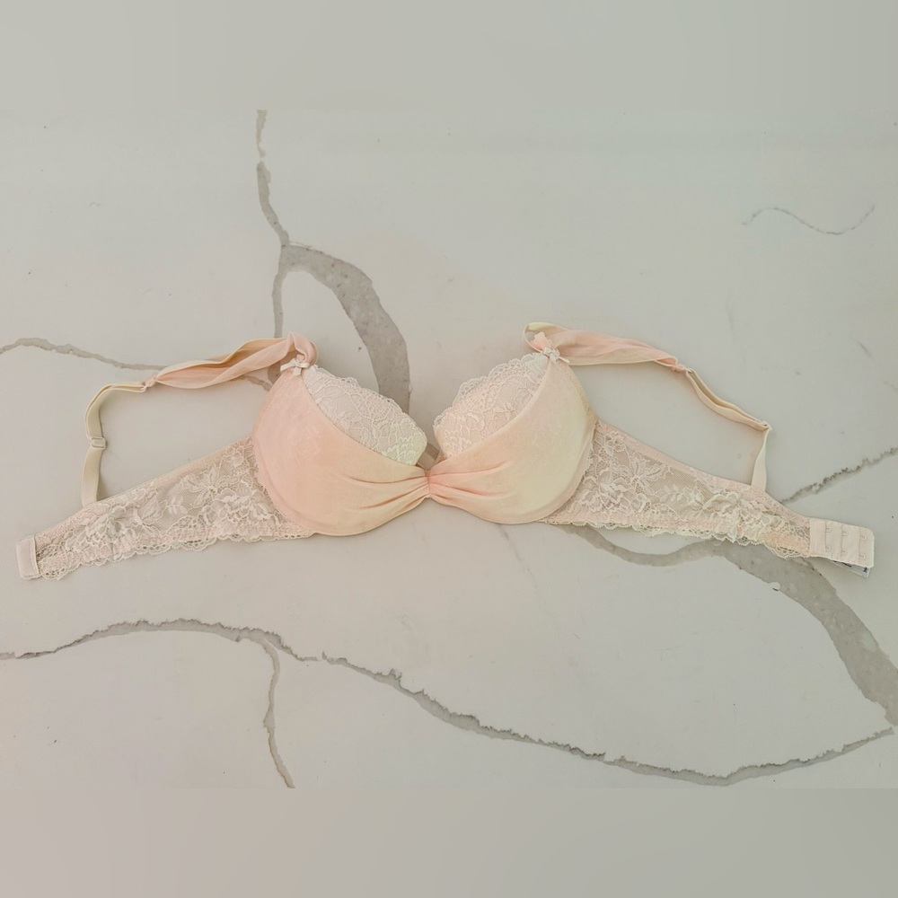 NWOT Pink and White Bra 36C 34C - Picture 2 of 4